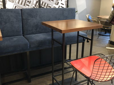 Барный столик Central Coffee - Мебель для кафе и барок из дерева на заказ