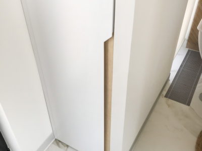 Шкаф в гардеробную с боковыми фасадами с ручками - Woodkivi
