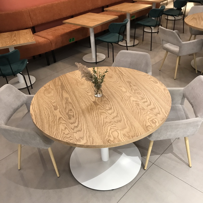 Круглый стол для кафе на белом металлическом подстолье от Woodkivi в Екатеринбурге