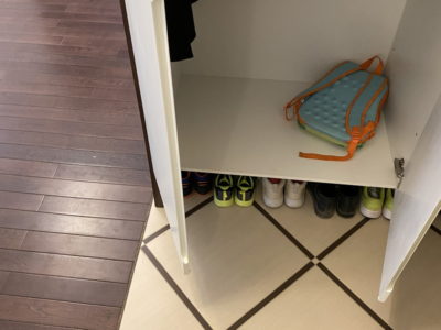 Шкаф гардеробный для прихожей с полкой под обувь по индивидуальным размерам - Woodkivi