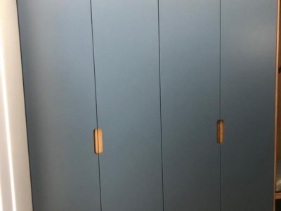 Шкаф для прихожей выполненного в рамках крупного проекта - Woodkivi
